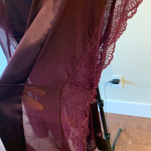 LaSenza S/M Sexy Lace Robe - Picture 4 of 5